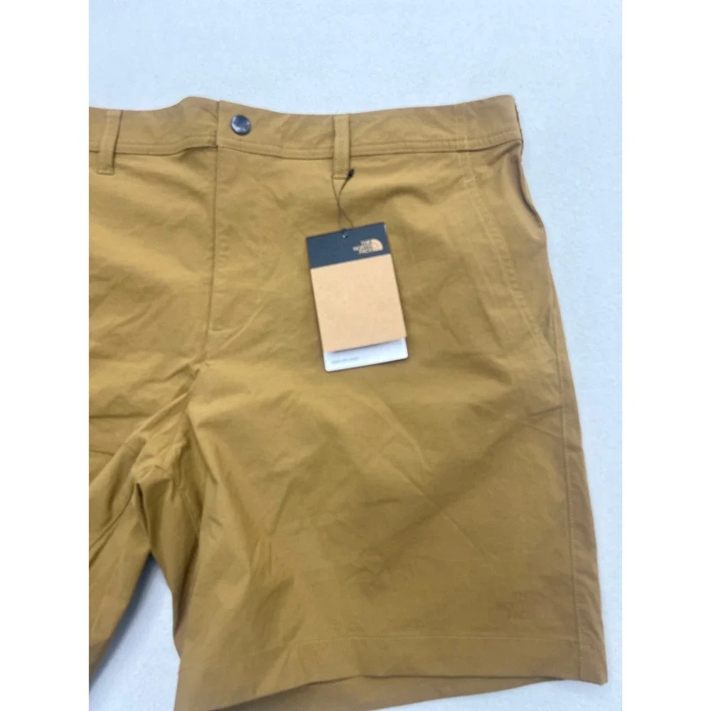 The North Face Mens‎ Basin Short 7 Inch Utility Brown NF0A8B52173 Size 36 NEW